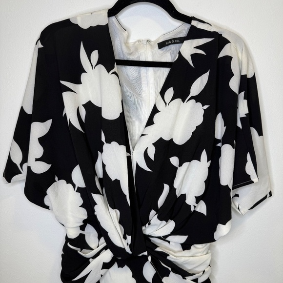 AKIRA ARK+CO Floral Black & White Kimono Sleeve Dress Size Small - Picture 5 of 17